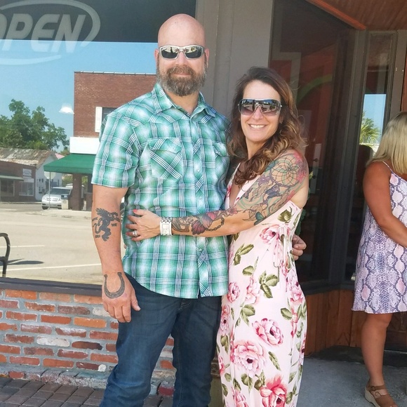 Meet your Posher, Gina - Picture 1 of 3